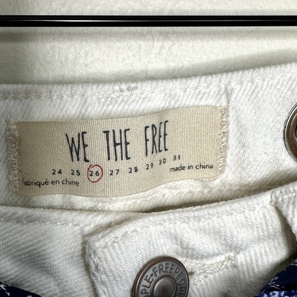 FREE PEOPLE Belt Out Cropped Bootcut Jeans Ocean Isle White {PP9} - Picture 4 of 6